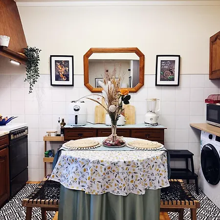 Apartamento T2 Da Consolação Refúgio Com Vista O Mar