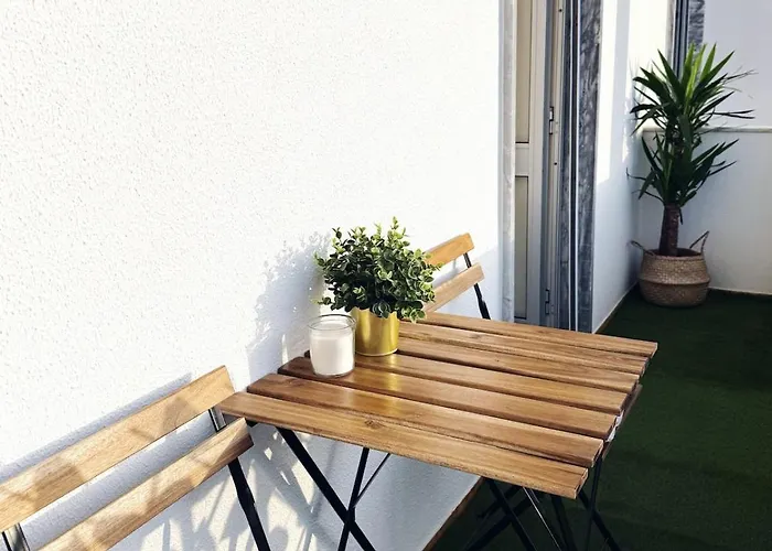 アパート T2 Da Consolacao Refugio Com Vista O Mar アトウギア・ダ・バレイア